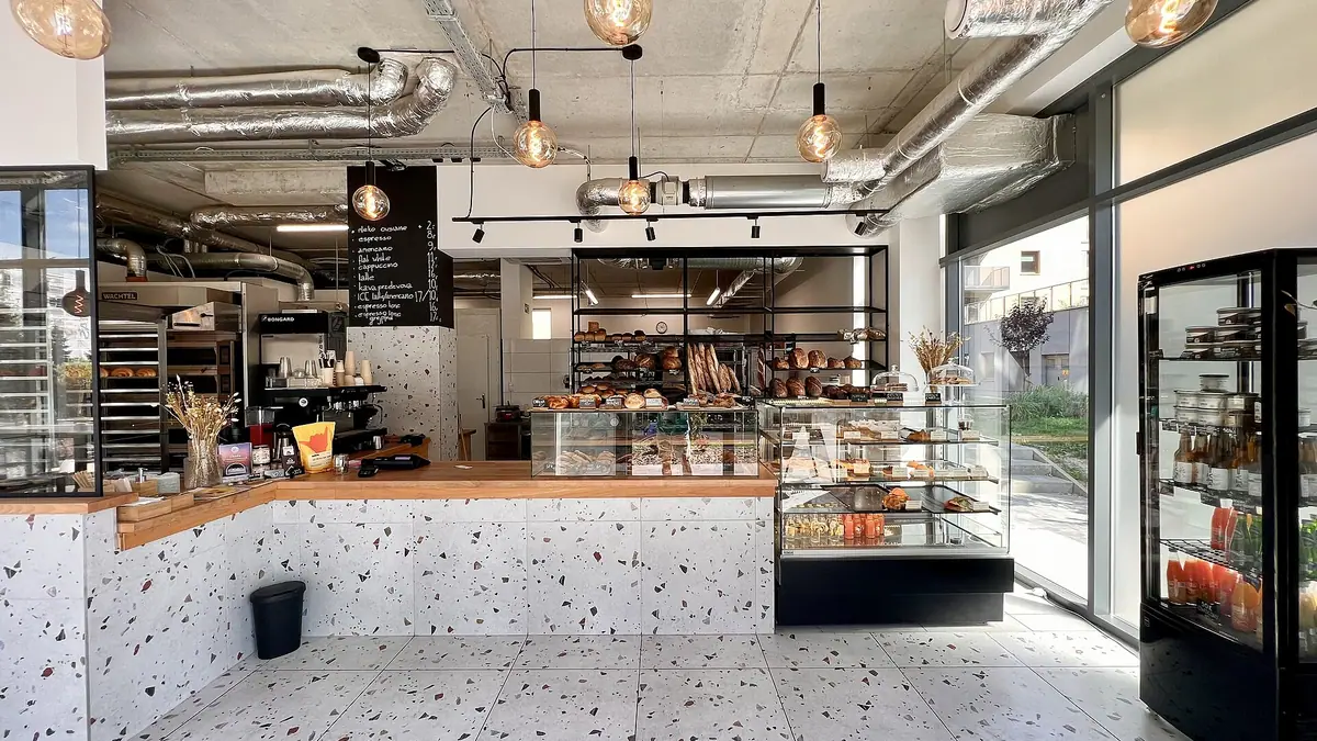 Hills Bakery – bakery in Weston-super-Mare town centre